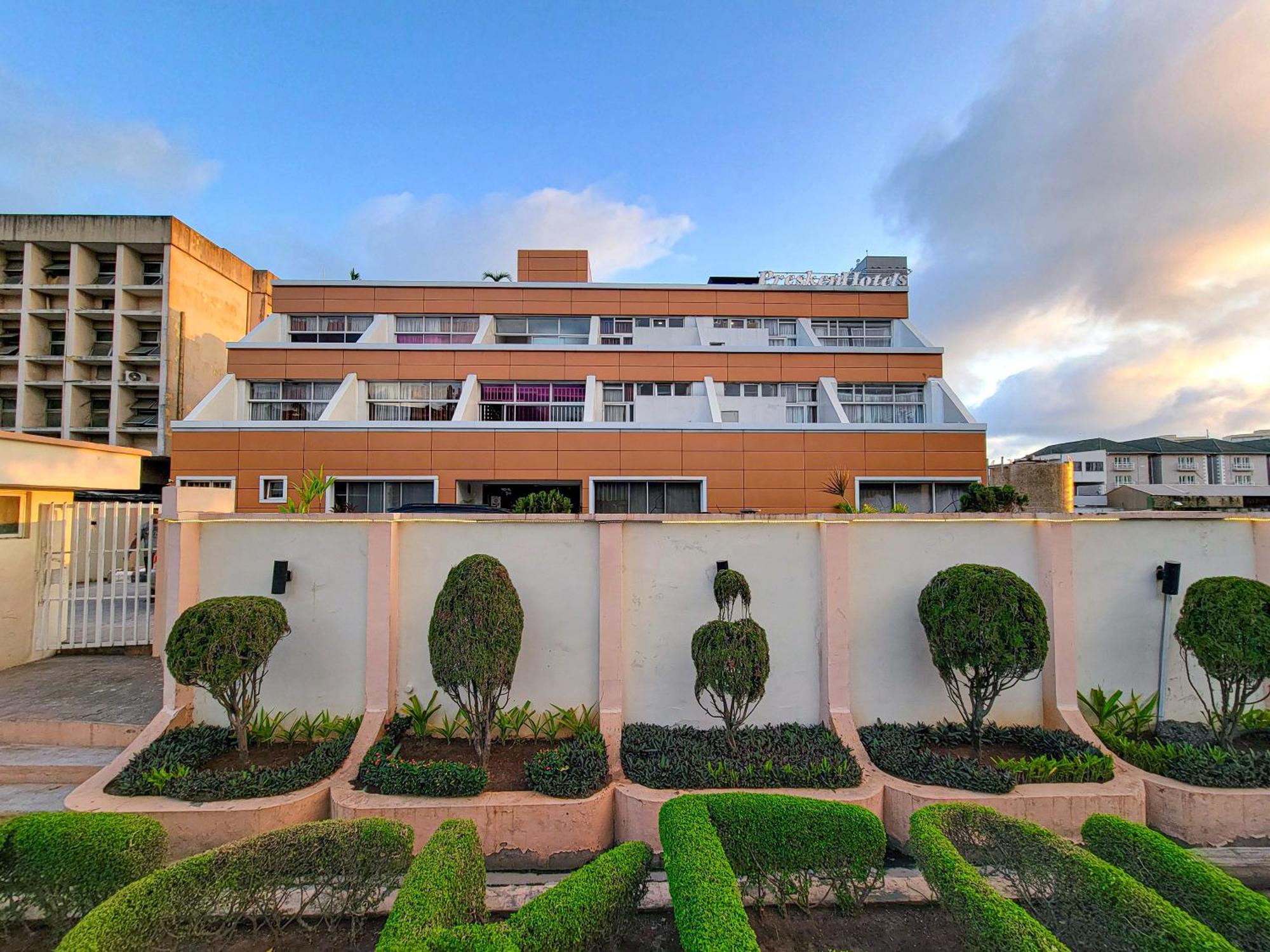 Presken Hotels @ Victoria Island Apese Exterior photo